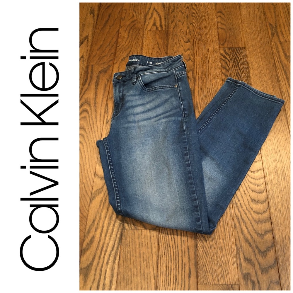EUC Calvin Klein Skinny Jeans